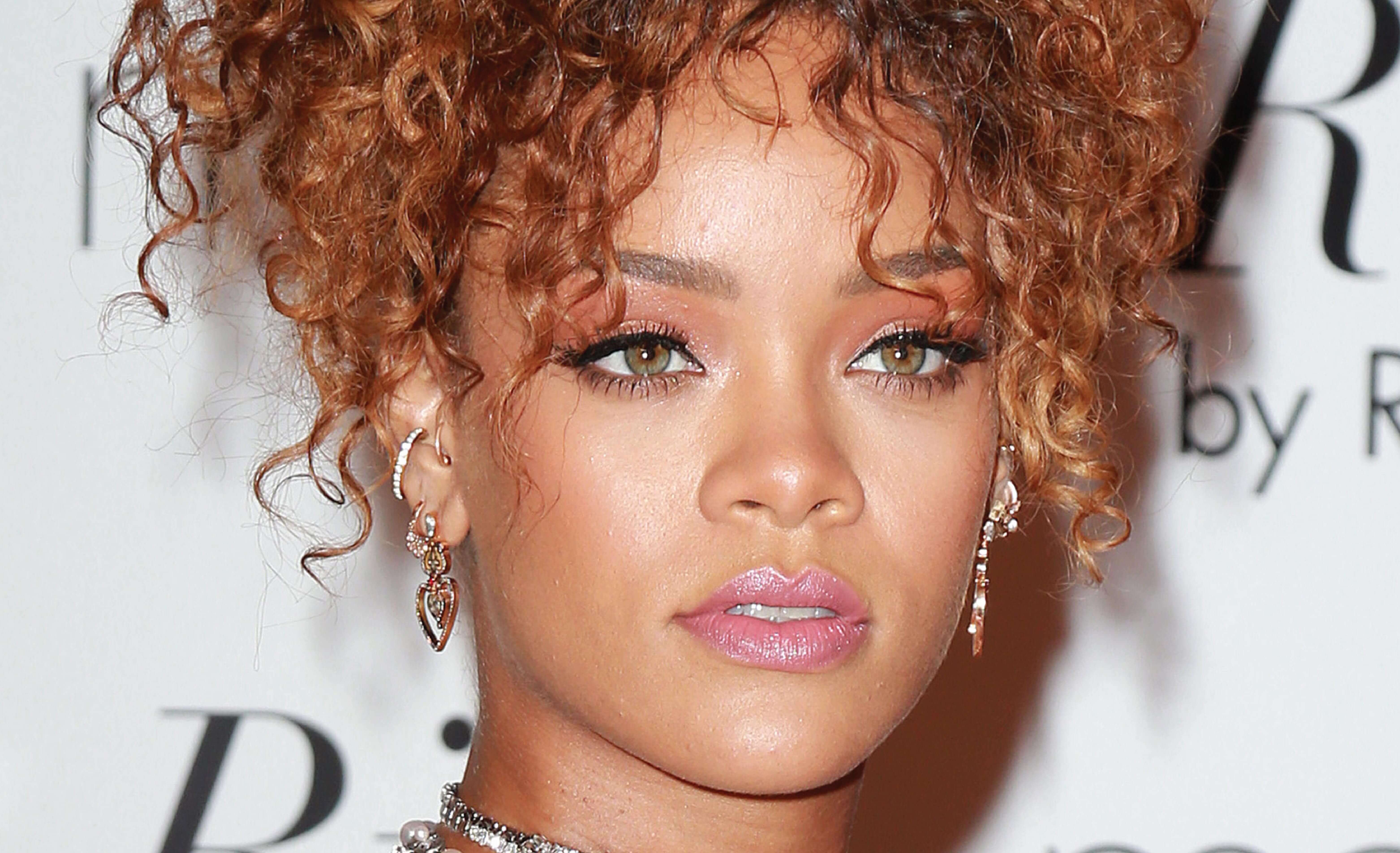 Has Rihanna had Cosmetic Surgery?